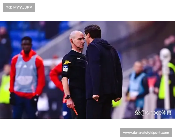 法甲裁判执法引发争议 VAR技术效果备受关注